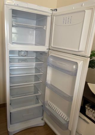 Nevera Blanca Indesit Grande