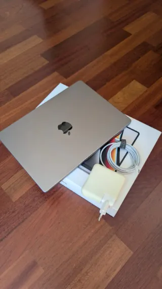 MacBook Pro 14 M1 Pro • 16GB RAM • 1TB SSD