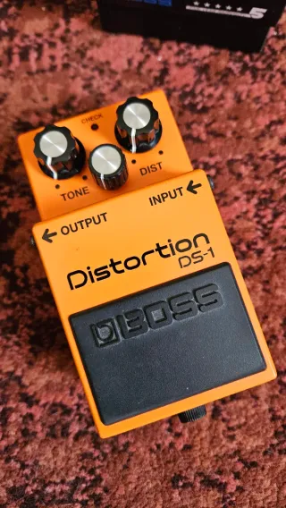Boss DS-1 Distortion