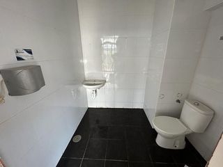 Local comercial en venta en El Bajondillo en Torremolinos