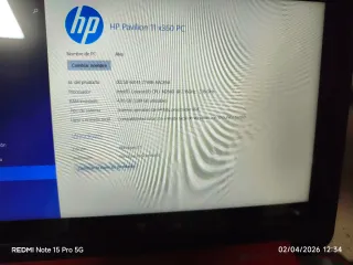 HP Portátil Rojo y Plateado