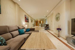 Piso en venta en Puerto Banús en Marbella