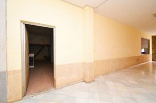 Local comercial en venta en Pabellón - Estación - El Corte Inglés en Ejido (El)