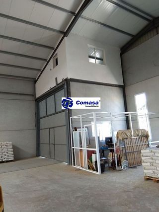 Nave industrial en venta en Martos
