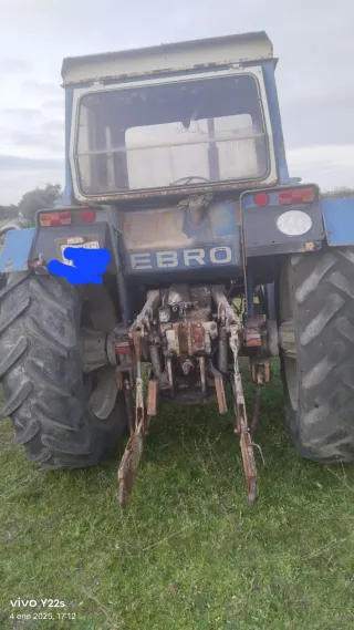 Tractor Ebro 6125