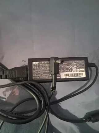 Cargador Acer 19V