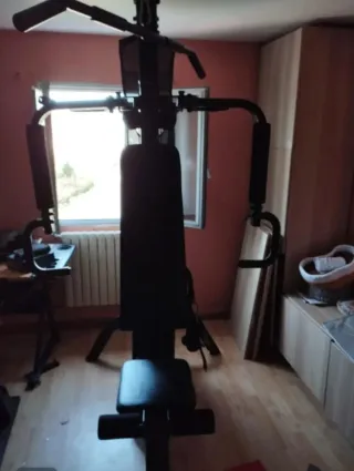 Banca de pesas multifuncional