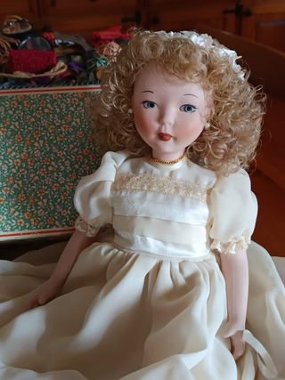 Muñeca de porcelana FANAS comunión