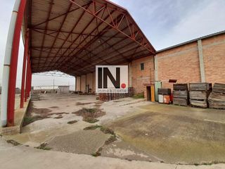 Local comercial en venta en Partides de Lleida en Lleida