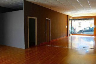 Local comercial en alquiler en Amposta