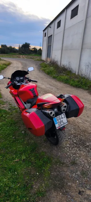 Honda VFR 800 V-TEC Roja