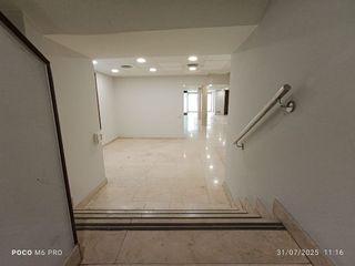 Local comercial en alquiler en Palau-solità i Plegamans