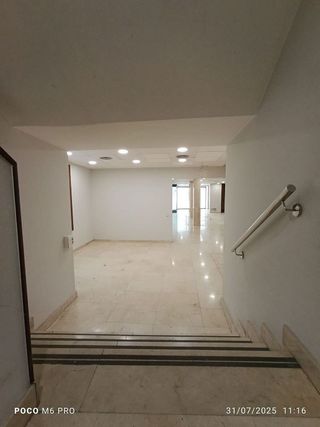 Local comercial en alquiler en Palau-solità i Plegamans