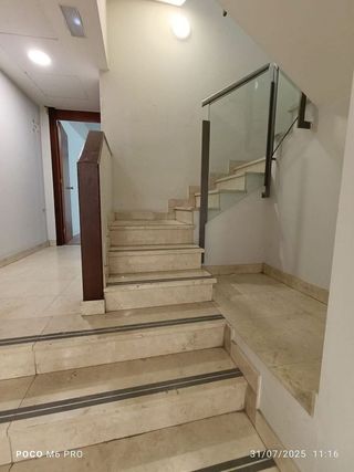 Local comercial en alquiler en Palau-solità i Plegamans