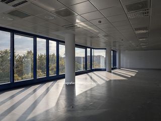 Oficina en alquiler en Bufalà en Badalona