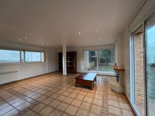 Casa adosada en alquiler en Begues