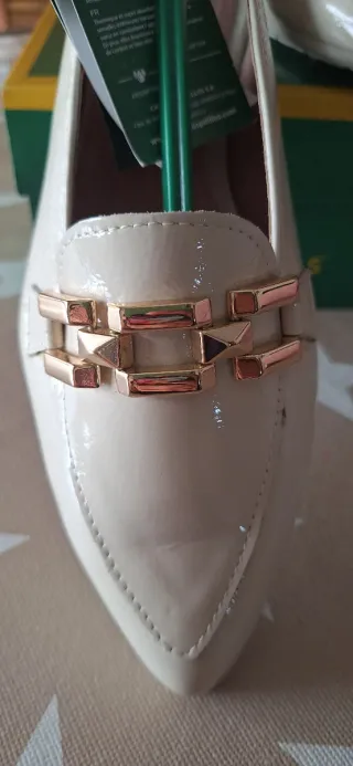 Zapatos joya charol mujer pitillos