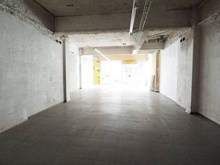 Local comercial en venta en Instituts - Ponent - Sota el Camí Ral en Granollers