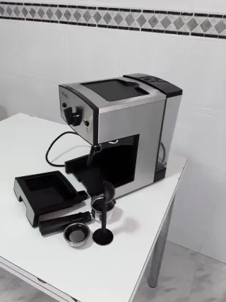 Cafetera Mini Moka CM-1675 Nueva