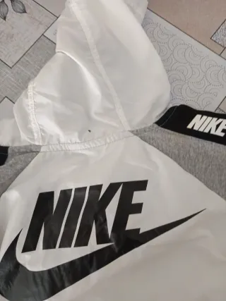 Sudadera con capucha Nike gris talla XL niño