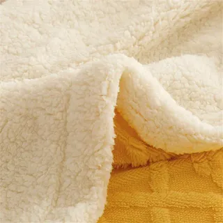 Manta Sherpa Mostaza Ultrasuave Grande