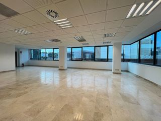 Oficina en alquiler en Zona Industrial en Alcobendas