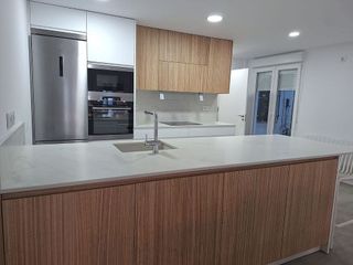 Piso en alquiler en Centro en Gijón