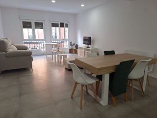 Piso en alquiler en Centro en Gijón