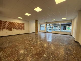 Local comercial en alquiler en Aranzabela - Aranbizkarra en Vitoria-Gasteiz