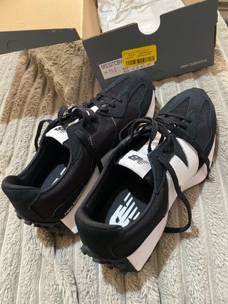 Zapatillas New Balance 327 N 45.5 Negras Blancas