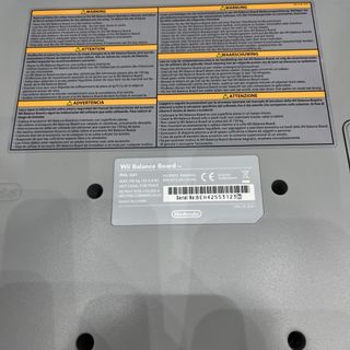 Wii Balance Board + Wii Fit + Wii Fit Plus