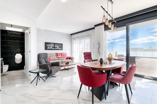 Casa adosada en venta en San Miguel de Salinas