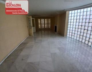 Chalet en venta en Elda