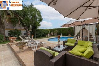 Chalet en venta en Otura