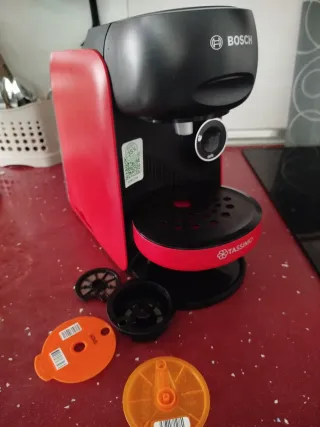 Cafetera Tassimo Bosch + cápsula reutilizable