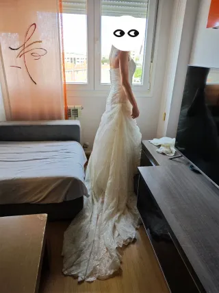 Vestido de Novia Encaje. Talla 38. Largo cola 210