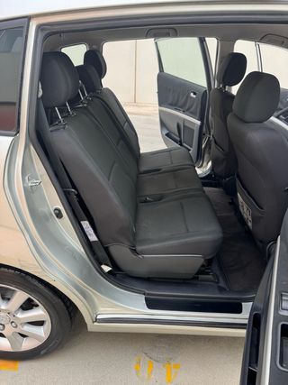 * Toyota Corolla Verso 1.8vvti * 128cv * manual *