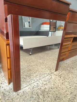 Cómoda 2 mesitas y espejo madera