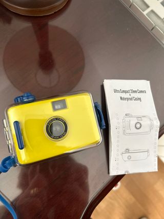 Cámara 35mm Waterproof Amarilla