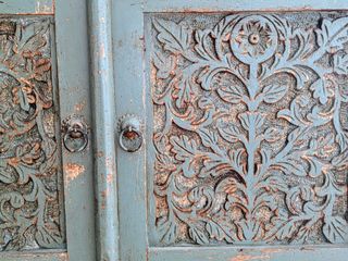 Aparador madera artesanal azul 75x35x150