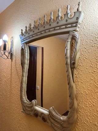 Mueble de entrada con espejo a juego