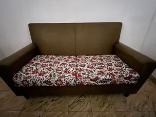 Conjunto Sofá vintage verde y multicolor