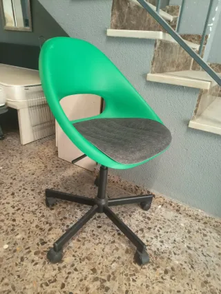 Silla de escritorio moderna