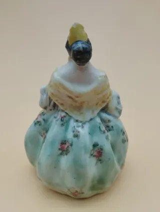 Fallera Antonio Peyró cerámica S.XX