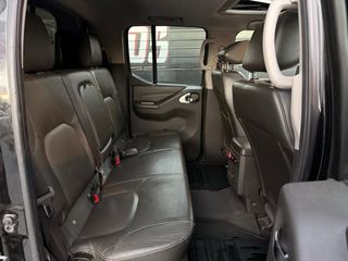 Nissan Navara 2015 3.0 dci v6 231 LE 4x4 aut 7vel