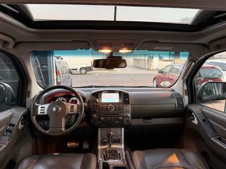 Nissan Navara 2015 3.0 dci v6 231 LE 4x4 aut 7vel