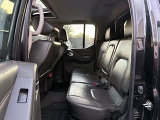 Nissan Navara 2015 3.0 dci v6 231 LE 4x4 aut 7vel