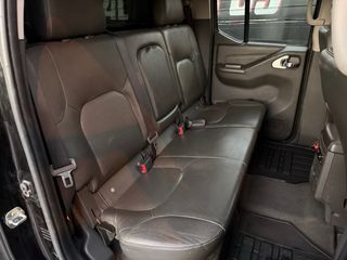 Nissan Navara 2015 3.0 dci v6 231 LE 4x4 aut 7vel