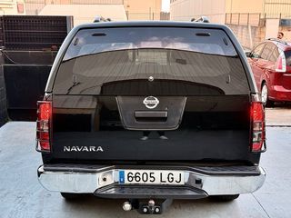 Nissan Navara 2015 3.0 dci v6 231 LE 4x4 aut 7vel