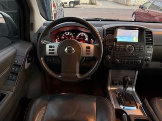 Nissan Navara 2015 3.0 dci v6 231 LE 4x4 aut 7vel